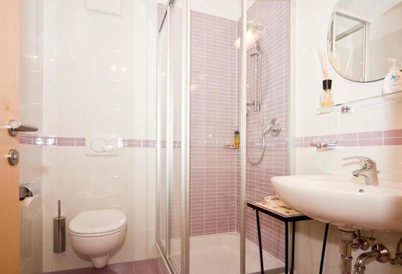 住宿加早餐  Pizzeria Restaurant Wieser