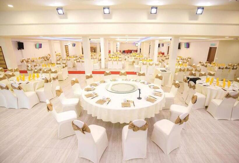 בית מלון כפרי Angsoka