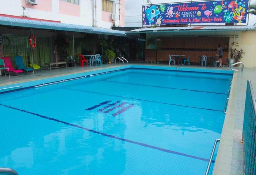 בית מלון כפרי Angsoka