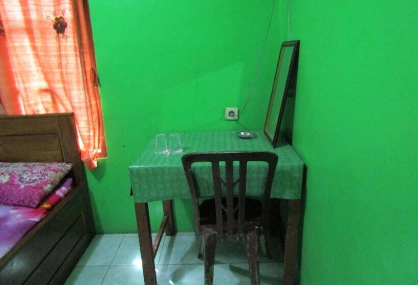 בית מלון כפרי Losmen Kinasih Puncak & Gazebo Pandang