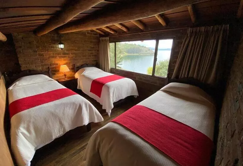 ホテル Refugio Pozo Azul