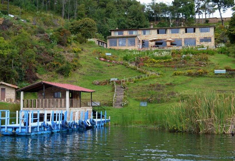 בית מלון כפרי Refugio Pozo Azul