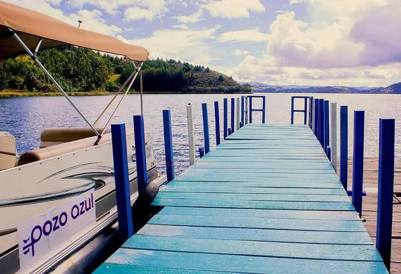 ホテル Refugio Pozo Azul