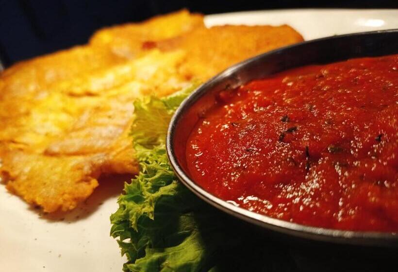 בית מלון כפרי Refugio Pozo Azul