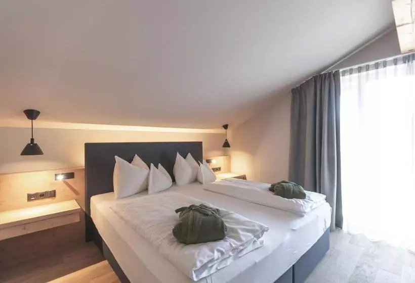Hotelli Garberhof Dolomit Family