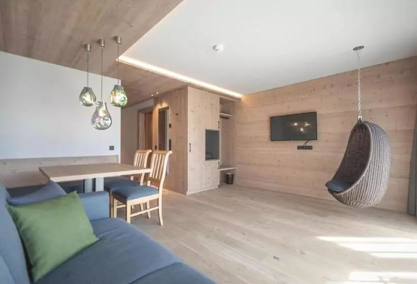 Hotelli Garberhof Dolomit Family