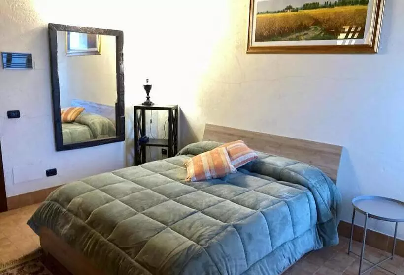 Hotelli Agriturismo Ripa Del Bosco