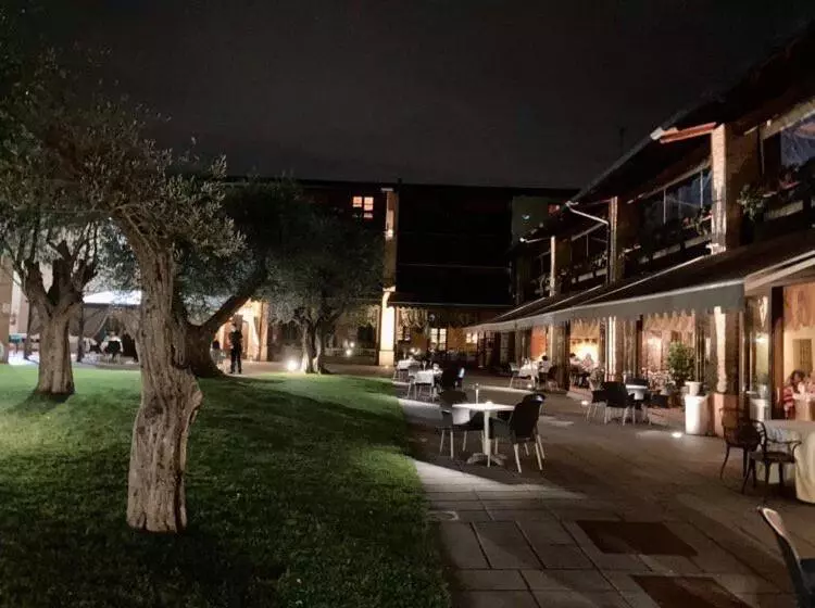 Hotelli Agriturismo Ripa Del Bosco