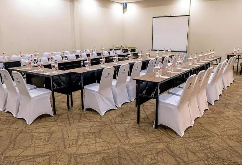 Hotel De Baghraf By Amithya