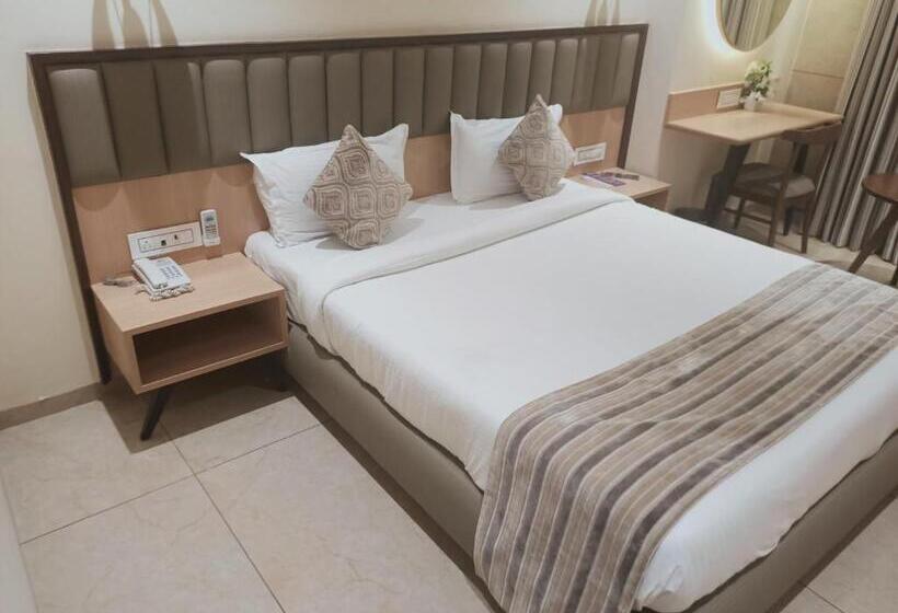 Hotel Rudra Shelter Business