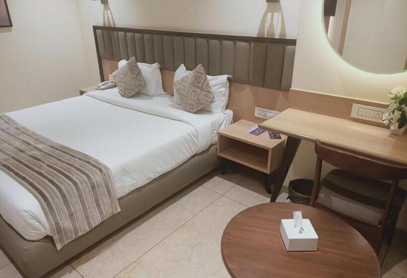 Hotel Rudra Shelter Business