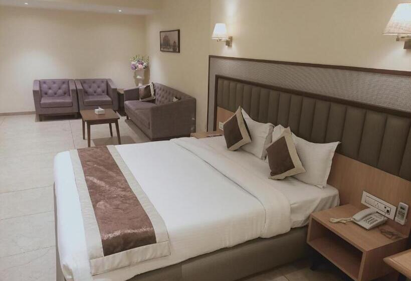 Hotel Rudra Shelter Business