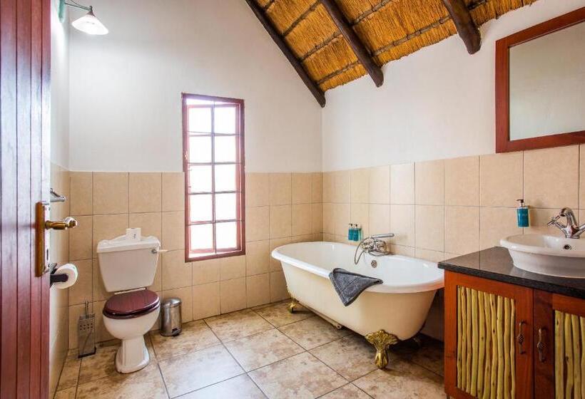 酒店 The Villa Manor & Spa