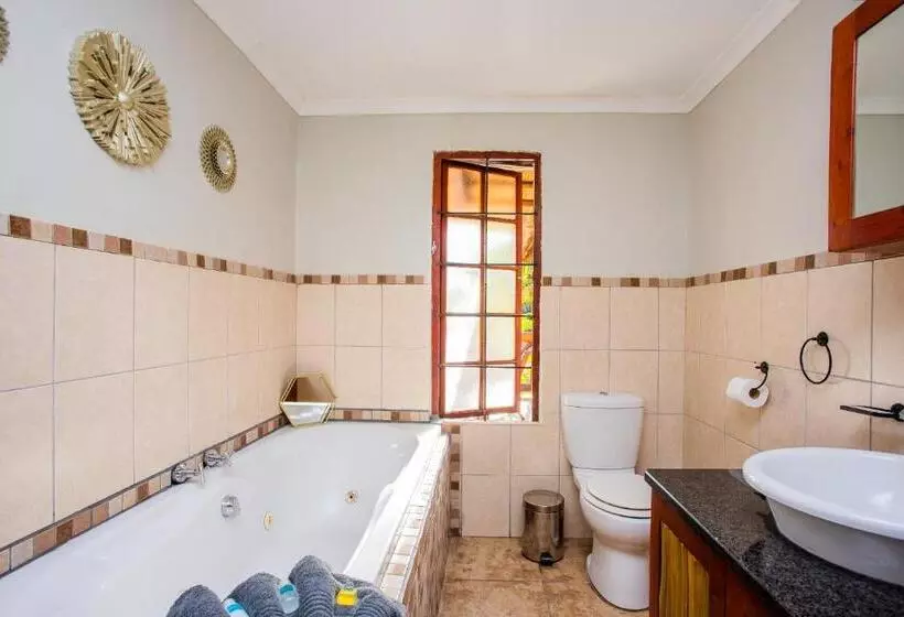 ホテル The Villa Manor & Spa