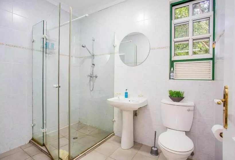 ホテル The Villa Manor & Spa