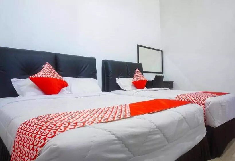 ペンション Reddoorz Near Makassar Town Square 2