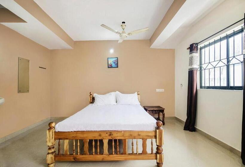 Pension (Hôtel basse catégorie) O On The Rocks