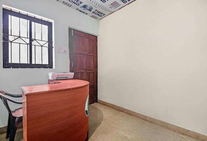 Pension (Hôtel basse catégorie) O On The Rocks