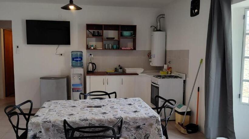 تختخواب و صبحانه Ezeiza Home