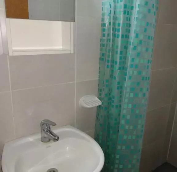 ベッドアンドブレックファースト Ezeiza Home