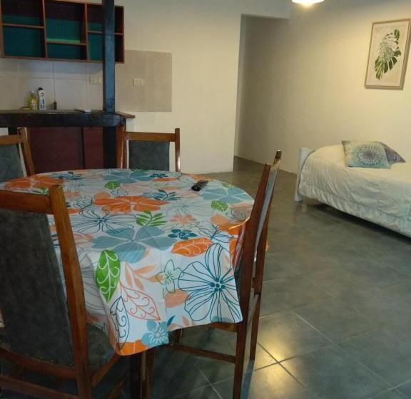 تختخواب و صبحانه Ezeiza Home