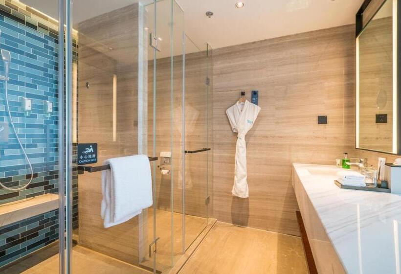 Otel Fairfield By Marriott Taizhou Bay