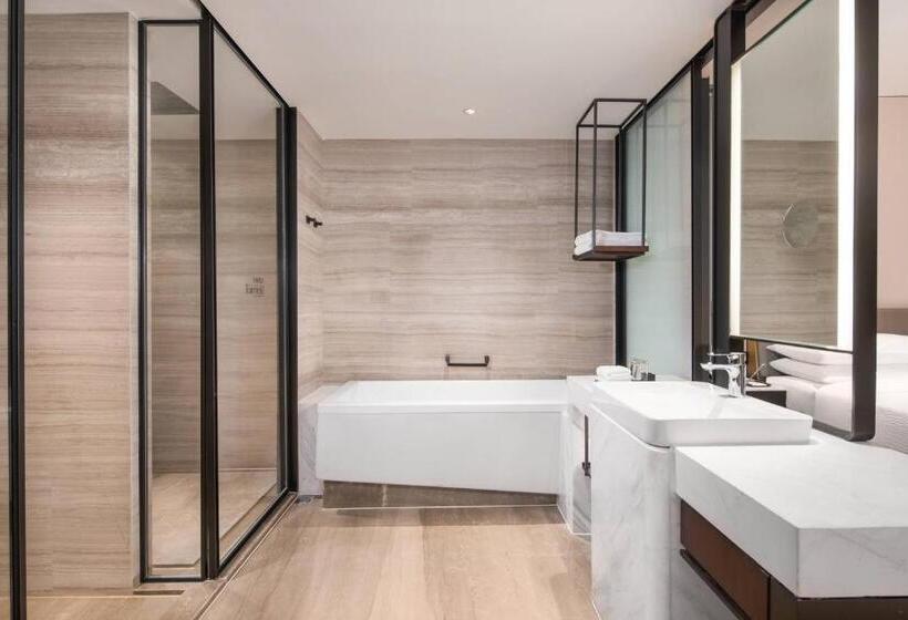 Otel Fairfield By Marriott Taizhou Bay