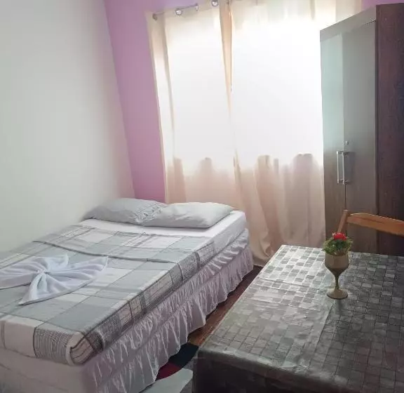 پانسیون Pousada Jardim Alameda