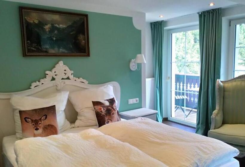 بنسيون Die Schlafende Goass   Pub Und Gästehaus