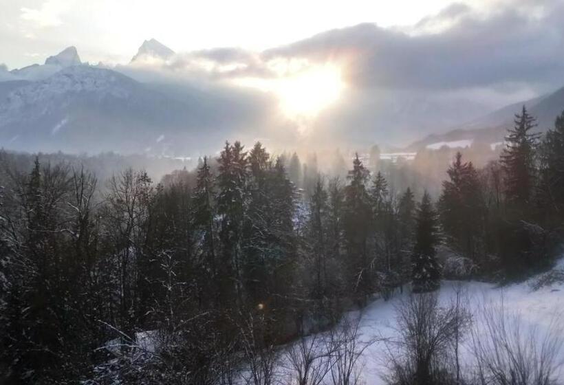 بنسيون Die Schlafende Goass   Pub Und Gästehaus