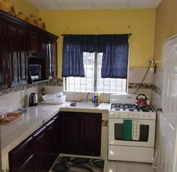 پانسیون Granann's Place