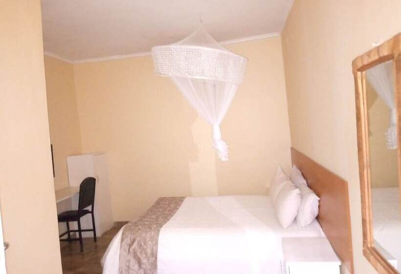 پانسیون Philadephia Guest House