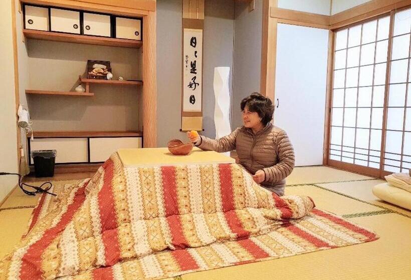 צימר Tsushima White House