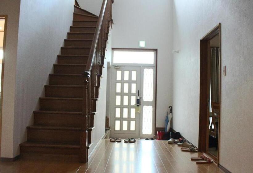 צימר Tsushima White House