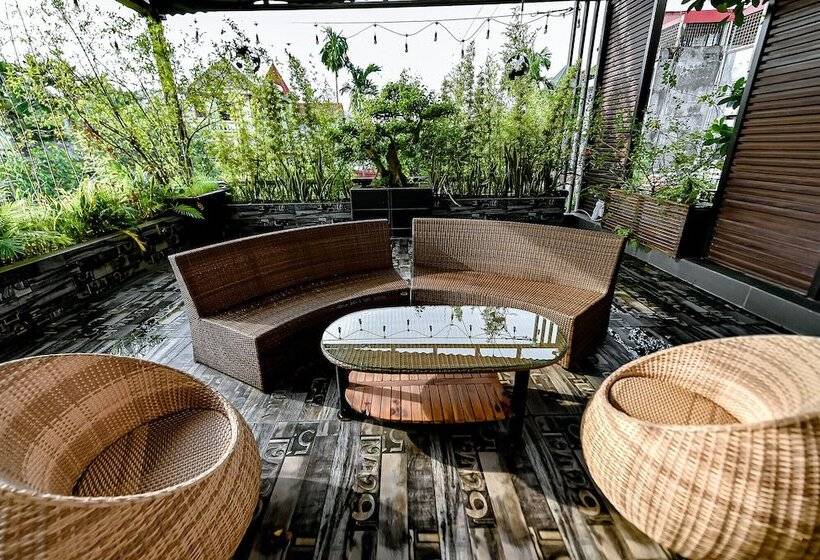 Zen Riverside Hotel & Residences