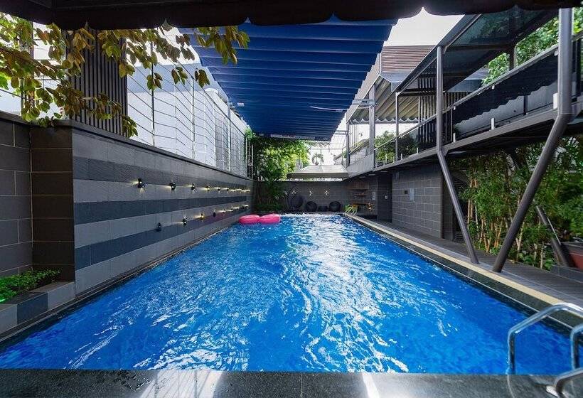 Zen Riverside Hotel & Residences