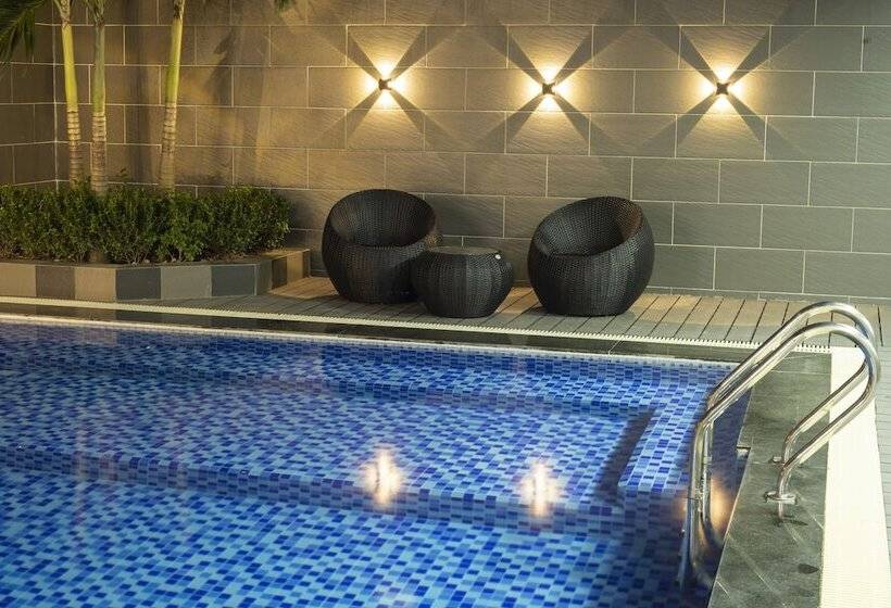 Zen Riverside Hotel & Residences