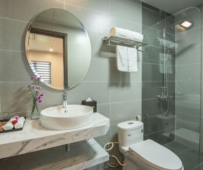 Zen Riverside Hotel & Residences