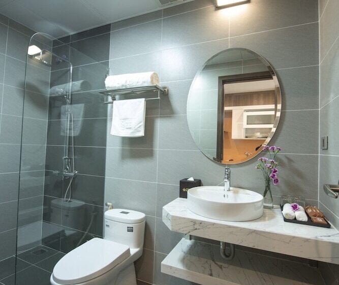 Zen Riverside Hotel & Residences