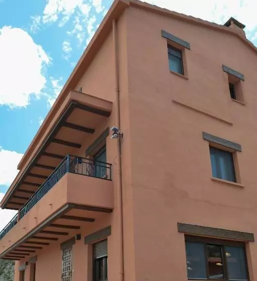 Aamiaismajoitus (B&B) La Casita De El Cuervo