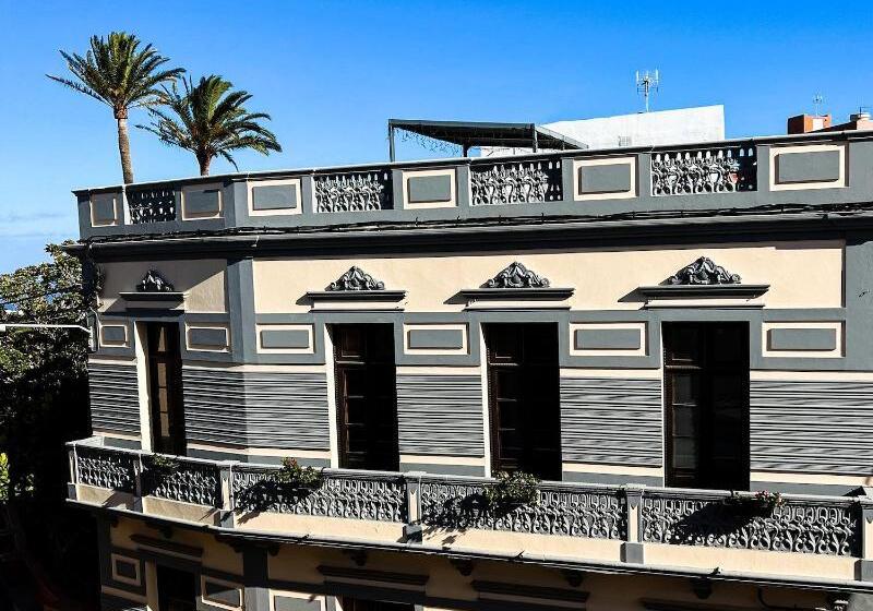 تختخواب و صبحانه Villa Nestor