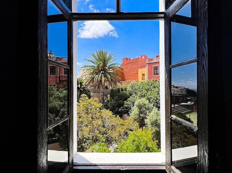 تختخواب و صبحانه Villa Nestor