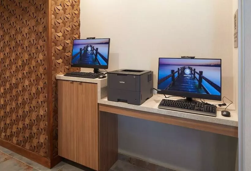 Hotelli Fairfield Inn & Suites By Marriott Riverside Moreno Valley