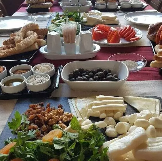 هتل Luwi̇ Antakya Bouti̇que