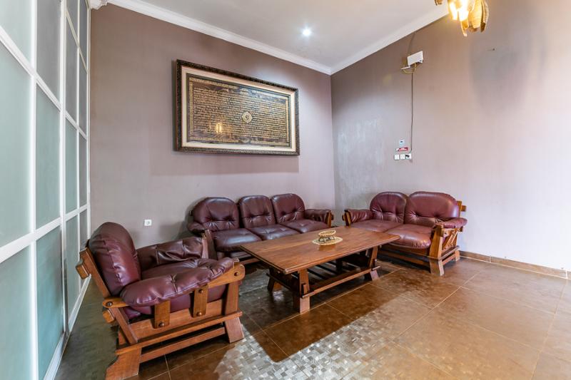 بنسيون Reddoorz Syariah Near Rri Malang