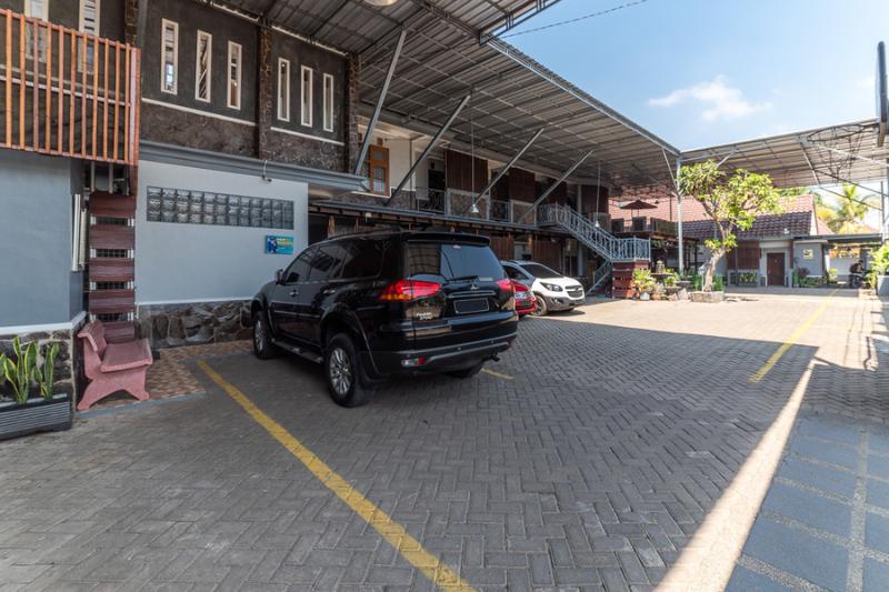 بنسيون Reddoorz Syariah Near Rri Malang