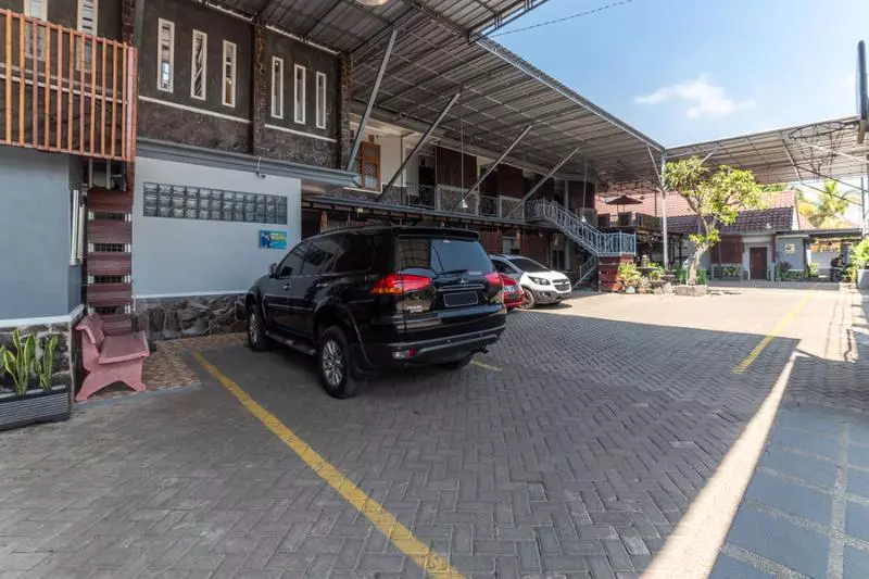 ペンション Reddoorz Syariah Near Rri Malang