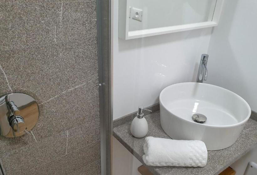 بنسيون Borgo Di Ponte Holiday Apartments & Rooms