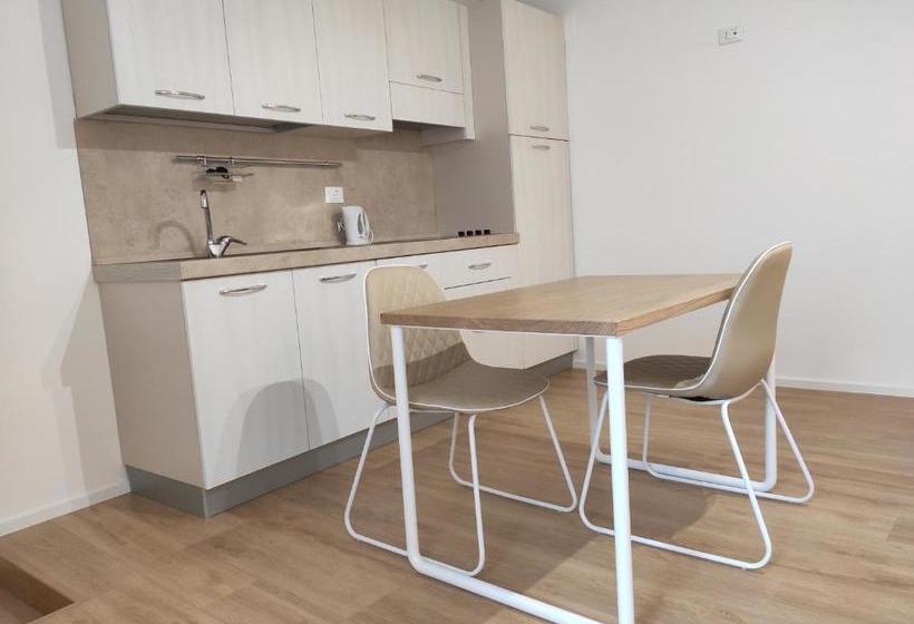 بنسيون Borgo Di Ponte Holiday Apartments & Rooms