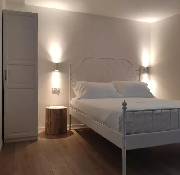 ペンション Borgo Di Ponte Holiday Apartments & Rooms